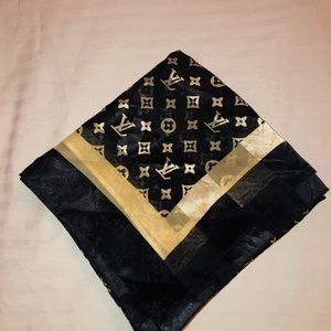 💯Authentic Louis Vuitton Scarves